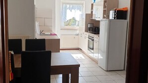 Private kitchen - Private Apartment Berliner Str. (Pattensen)