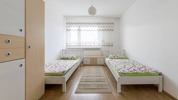 1 bedroom, iron/ironing board, bed sheets