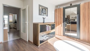 Unclassified image, 4 of 16, button - Private Apartment Pattenser Straße (Laatzen)