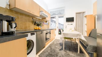 Fridge, microwave, stovetop, electric kettle