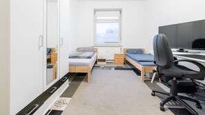 3 habitaciones, tabla de planchar con plancha y wifi gratis 