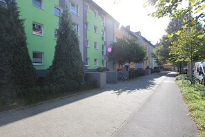 Street view - Private Apartment Wöhlerstraße (Hannover)