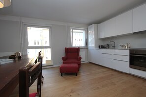 TV - Private Apartment Wöhlerstraße (Hannover)