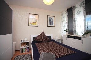 Apartment, 2 Schlafzimmer | Bügeleisen/Bügelbrett, kostenloses WLAN, Bettwäsche