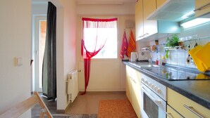Unclassified image, 3 of 7, button - Private Apartment Hoffmann-von-Fallersleben-Straße (Hannover)