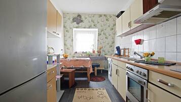 Fridge, microwave, stovetop, electric kettle