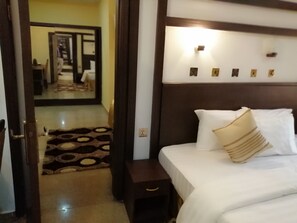 Executive Double or Twin Room | In-room safe, laptop workspace - Banex Beach Hotel & Resort (Lagos)