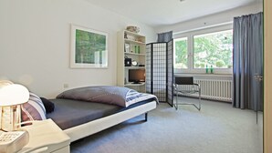 2 chambres, fer et planche à repasser, Wi-Fi gratuit, draps fournis