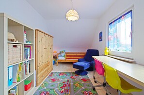 2 makuuhuonetta, silitysrauta/-lauta, ilmainen Wi-Fi, vuodevaatteet