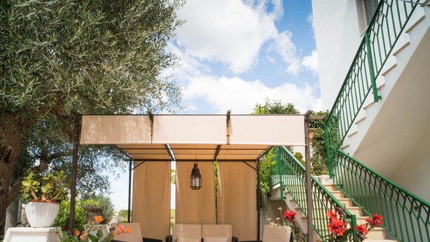 Unclassified image, 1 of 47, button - La casa dei Nonni Ostuni by Typney (Ostuni)