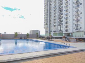 Outdoor pool - Best Location Studio Park View Condominium Apartment (Depok)