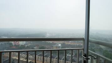 Room | Balcony