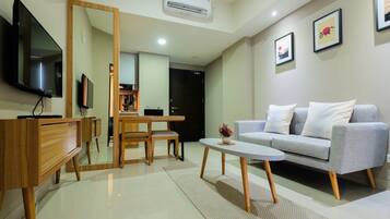 Room | Living area | TV