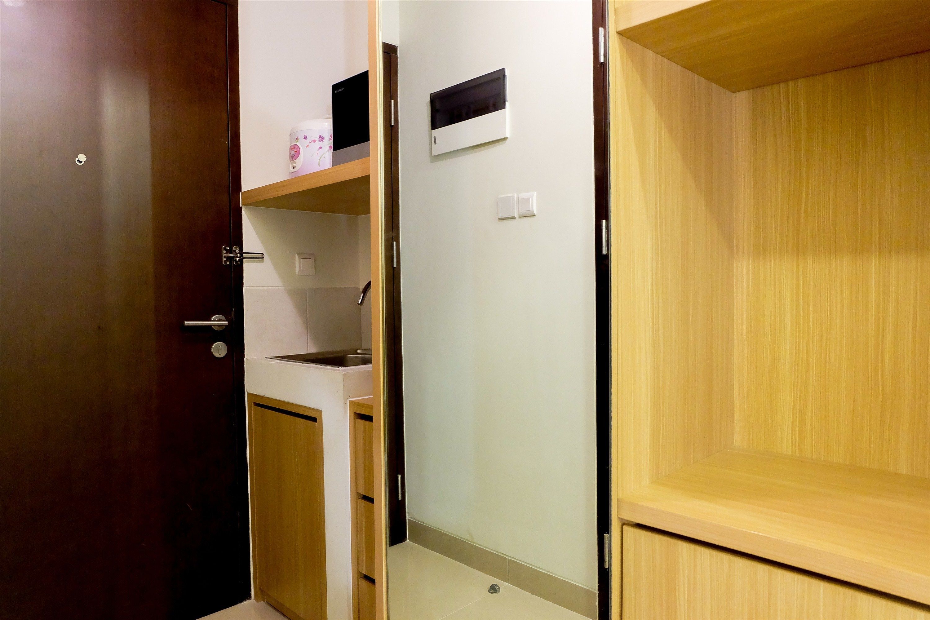 Room | Private kitchen | Fridge, microwave