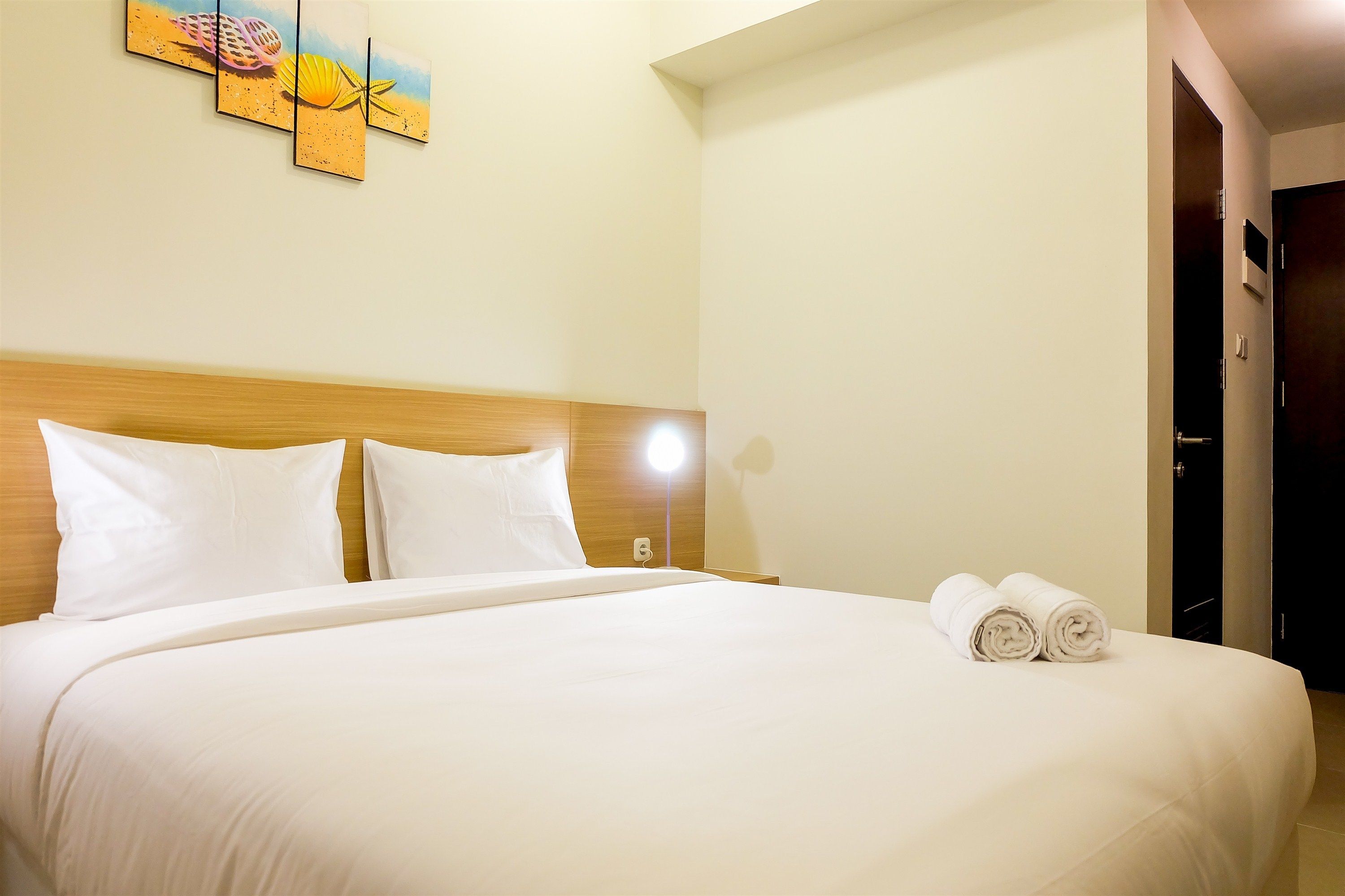 Habitación | 1 dormitorio, escritorio, wifi gratis y ropa de cama
