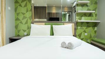 1 habitación, escritorio, wifi gratis y ropa de cama