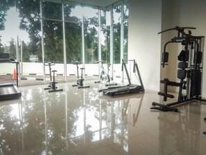 Fitness facility - Comfy Studio Woodland Park Residence Apartment (Jakarta)