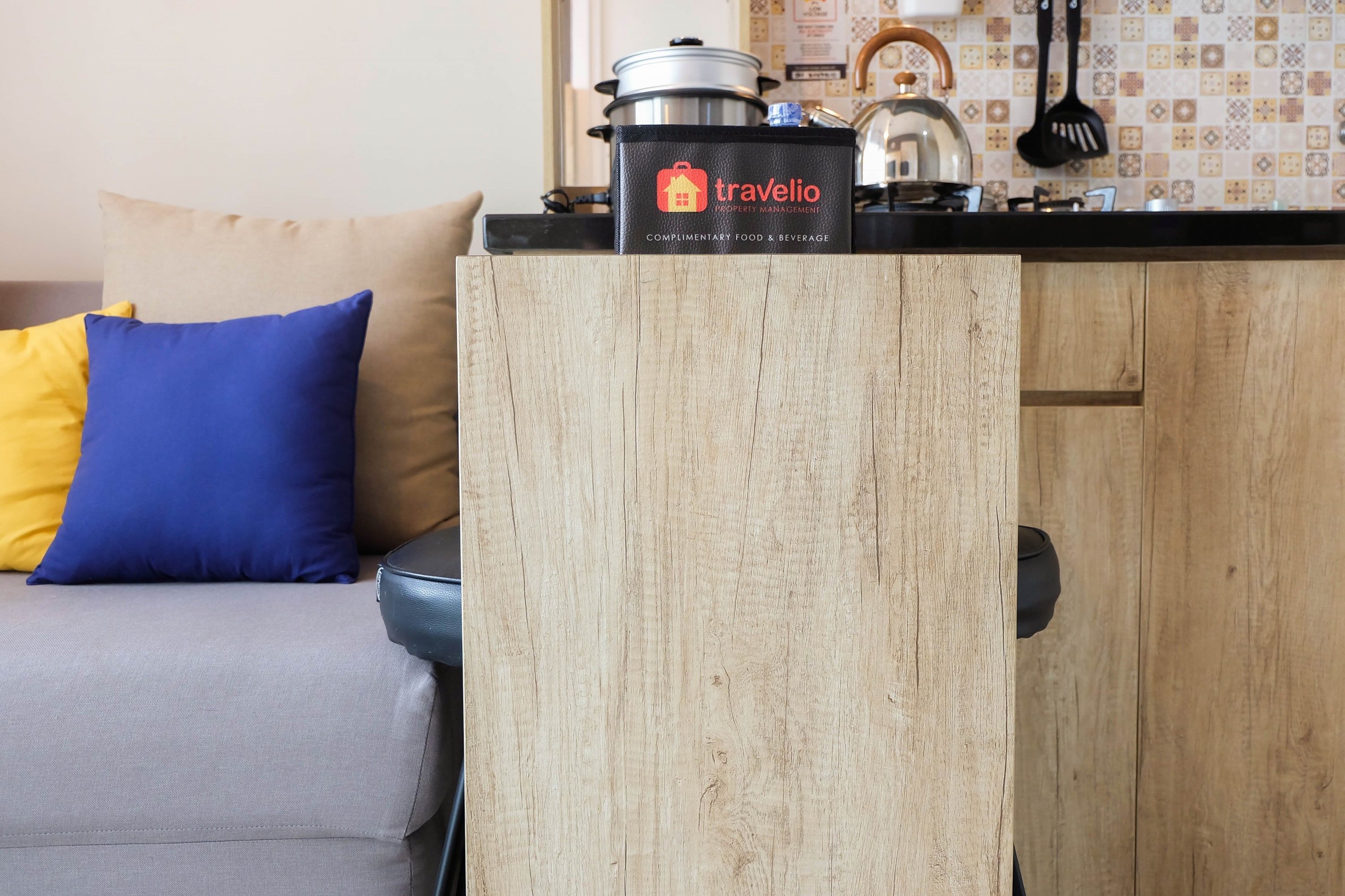 Quarto | Cozinha privada | Geladeira, cooktop, talheres/pratos/utensílios de cozinha