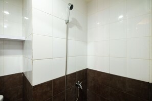 Chambre | Douche de la salle de bain