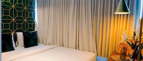 2 habitaciones, escritorio, wifi gratis y ropa de cama