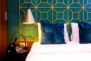 2 bedrooms, desk, free WiFi, bed sheets - Modern and Stylish 2BR Pakubuwono Terrace Apartment (Jakarta)
