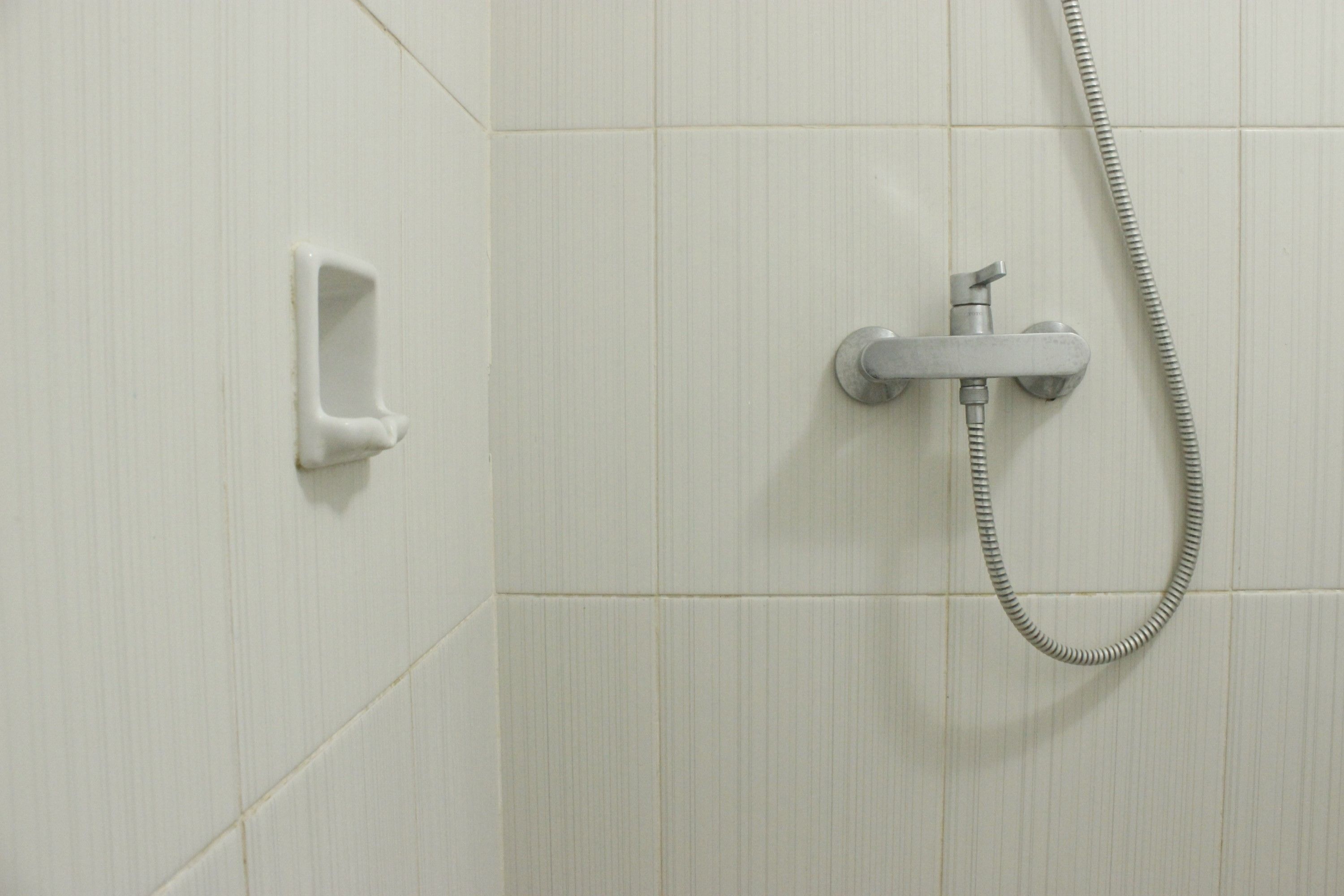 Room | Bathroom shower