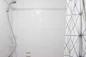 Room | Bathroom shower