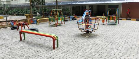 Children’s play area – outdoor