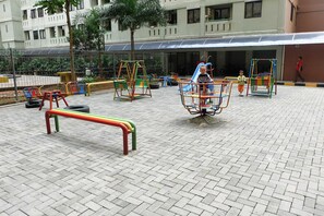 室外兒童遊樂區