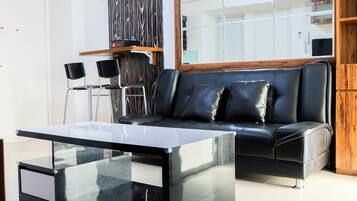 Room | Living area | TV