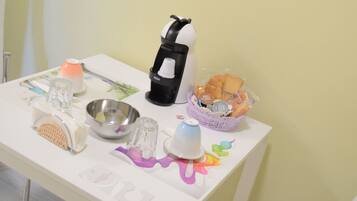 包含每日当地美食早餐