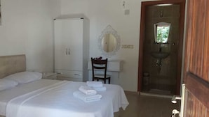 Standard Room | Premium bedding, laptop workspace, iron/ironing board, bed sheets - Meandros Boutique Hotel (Soke)
