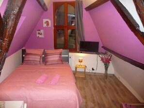 Room - Chez Esmara Et Philippe Fourche (Brussels)