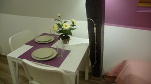 Estudio | Servicio a la habitación