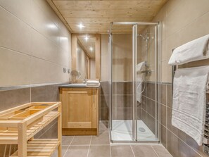 Hair dryer, towels - 4* Duplex Apartment for 8 with WIFI & pets allowed, ski-in/ski-out (Champagny-en-Vanoise)