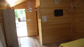 Bungalow (Triple) | 1 bedroom, free WiFi