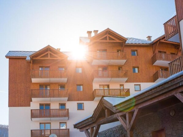 Exterior - 2-Room Apartment for 6 People with Balcony in Puy-Saint-Vincent (Puy-Saint-Vincent)