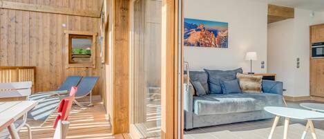 Télévision, lecteur de DVD, chaßne hi-fi