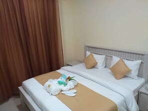 高级开间, 1 张特大床 | 埃及棉床单、高档床上用品、羽绒被、加厚床垫