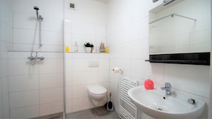 Bathroom - Ferienwohnung Maye Oberhausen (Oberhausen)
