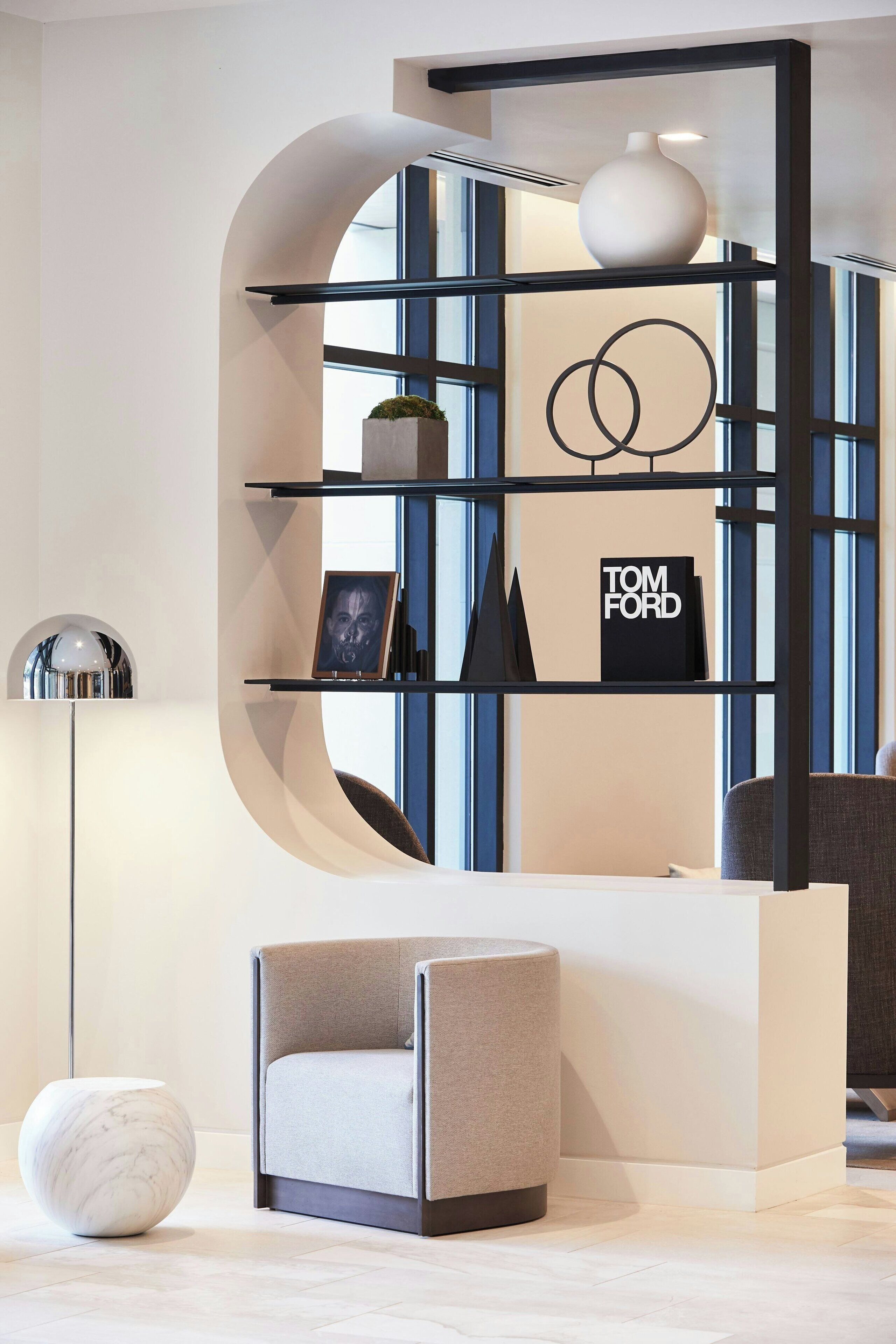 2 bars/lounges, rooftop bar