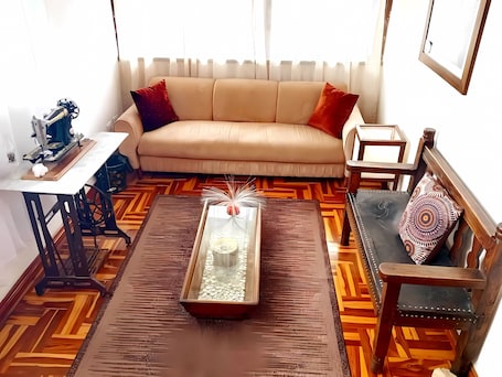 Televisión 65 cm con canales de televisión digitales