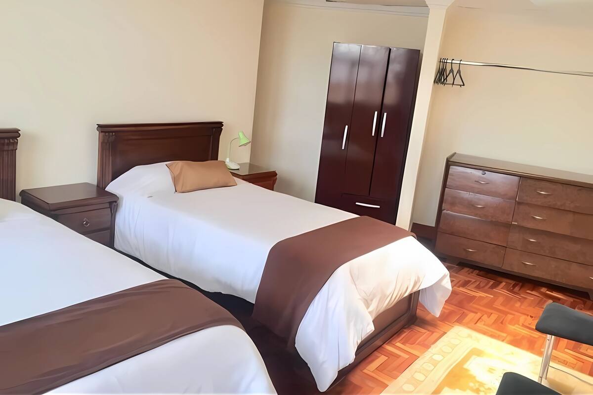 Apartemen Superior, 2 Tempat Tidur Twin, dapur | Seprai antialergi, selimut bulu angsa, dan bantalan ekstra lembut