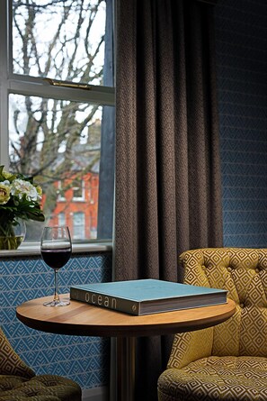 Desk, laptop workspace, iron/ironing board, free cribs/infant beds - Schoolhouse Hotel (Dublin)