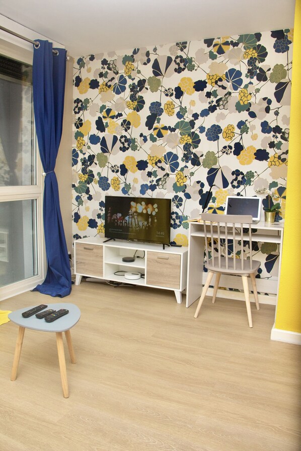 TV, offices