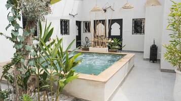 Villa privée, 2 chambres, piscine chauffée (en option) | Piscina privada