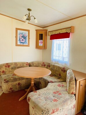 Casa rodante familiar | Servicio a la habitación