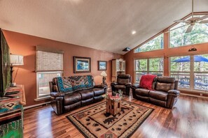 Unclassified image, 4 of 67, button