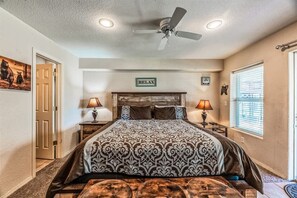 Unclassified image, 3 of 67, button