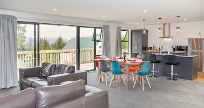 Lofty Quarters - Hamner Springs Holiday Home